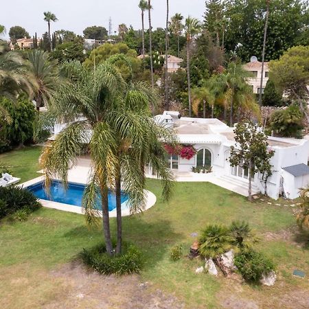 Villa El Pilar Естепона Екстериор снимка