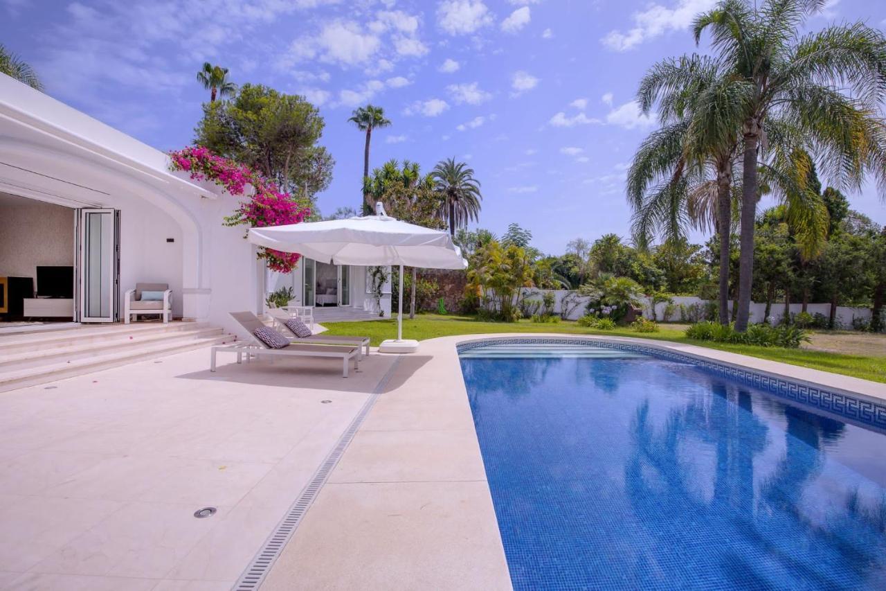 Villa El Pilar Естепона Екстериор снимка